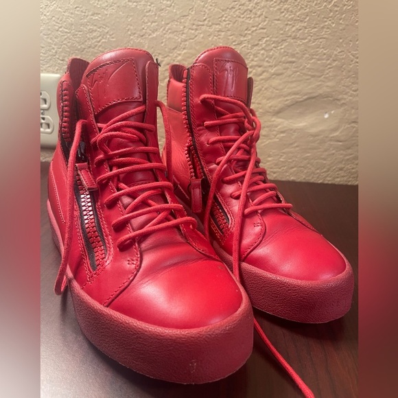 Giuseppe Zanotti Red High-Top Sneakers with Side Zippers - Picture 6 of 12